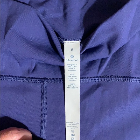 Lululemon workout leggings - Picture 5 of 6